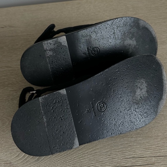 Chanel quilted dad sandals in black - Picture 4 of 5